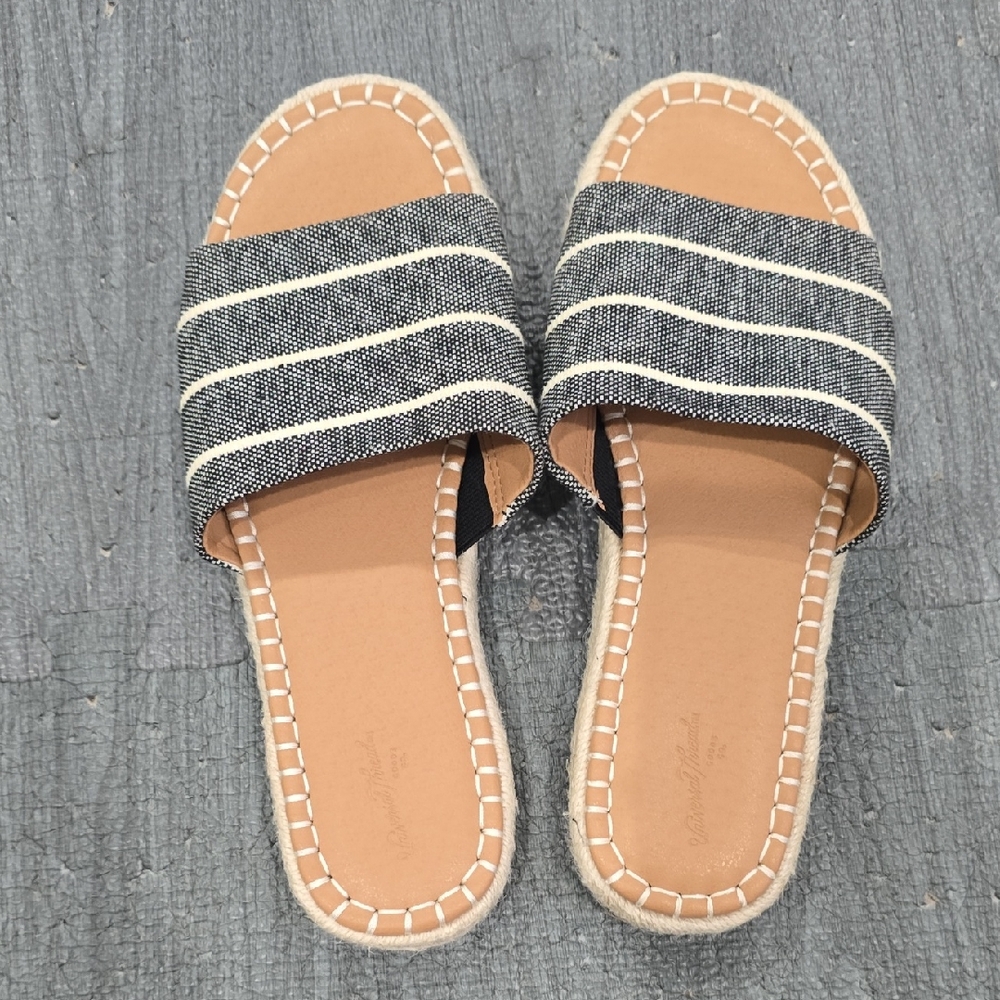 Universal Thread Women's Slide Sandals Size 8.5